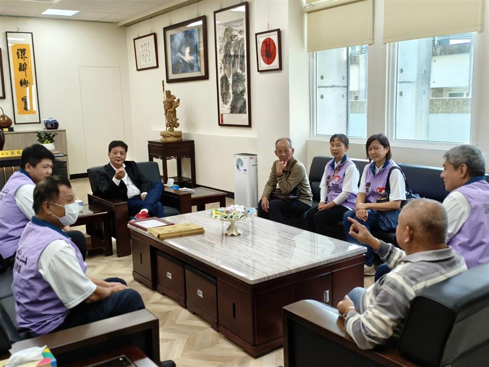 社團法人南投縣雷公山經絡調理協會,南投縣雷公山經絡調理協會拜訪草屯鎮 鎮長
